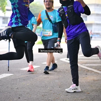 Runner Photo 8353129