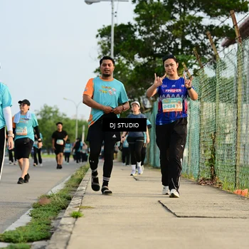 Runner Photo 8353132