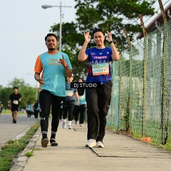 Runner Photo 8353145