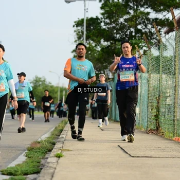 Runner Photo 8353156