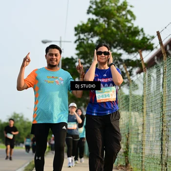 Runner Photo 8353162