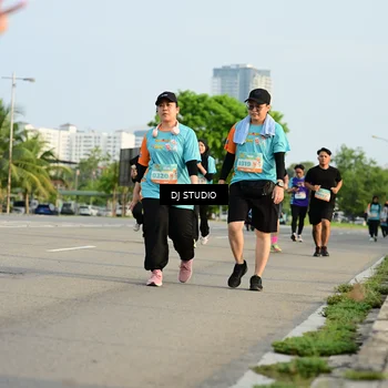 Runner Photo 8353172