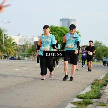 Runner Photo 8353192