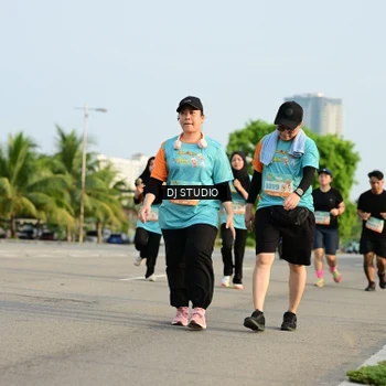 Runner Photo 8353203