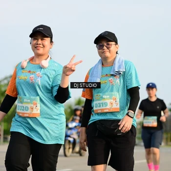 Runner Photo 8353247