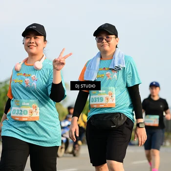 Runner Photo 8353255
