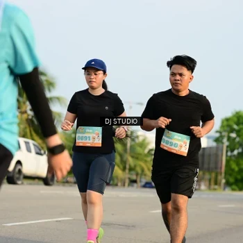 Runner Photo 8353269
