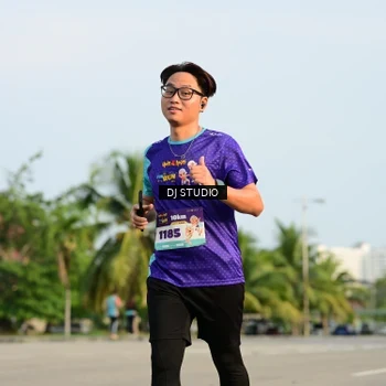Runner Photo 8353402