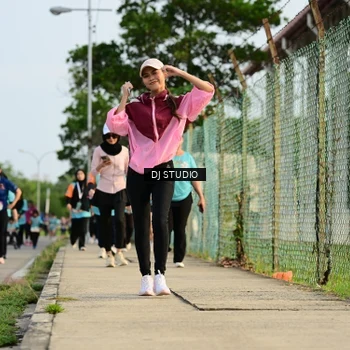Runner Photo 8353474