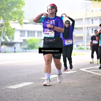 Runner Photo 8353573