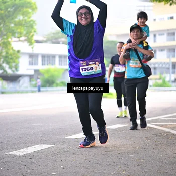 Runner Photo 8353645