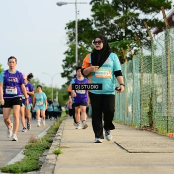 Runner Photo 8353676