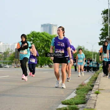 Runner Photo 8353681