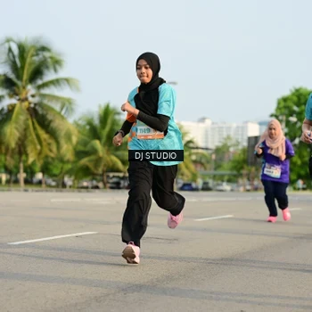 Runner Photo 8353689