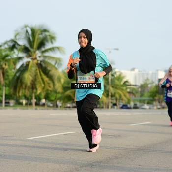 Runner Photo 8353691