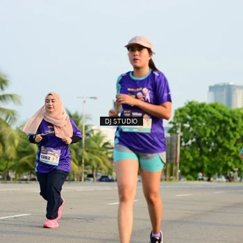 Runner Photo 8353702