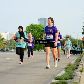 Runner Photo 8353707