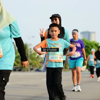 Runner Photo 8353859