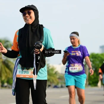 Runner Photo 8353872