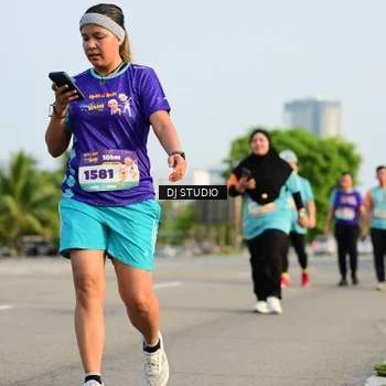 Runner Photo 8353884