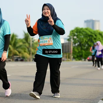 Runner Photo 8354002