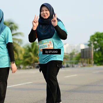 Runner Photo 8354010
