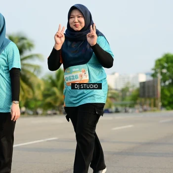 Runner Photo 8354012