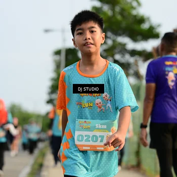 Runner Photo 8354031