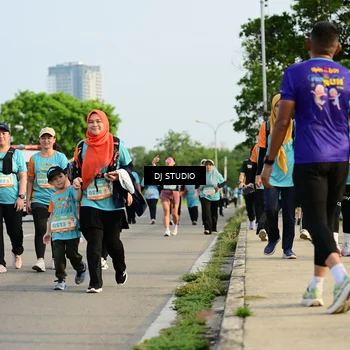 Runner Photo 8354039