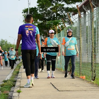 Runner Photo 8354045