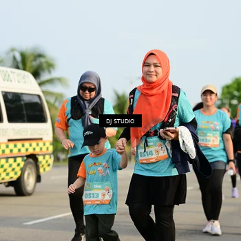 Runner Photo 8354055
