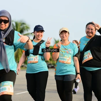 Runner Photo 8354068