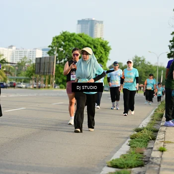 Runner Photo 8354092