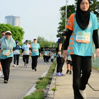 Runner Photo 8354100