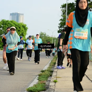 Runner Photo 8354113