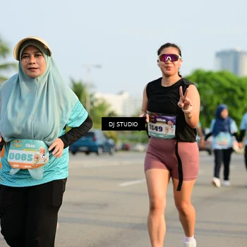 Runner Photo 8354116