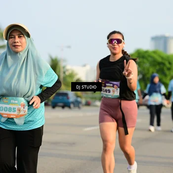 Runner Photo 8354117