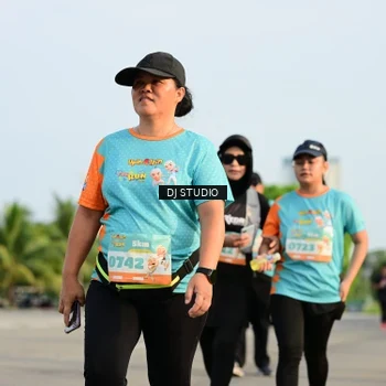 Runner Photo 8354173