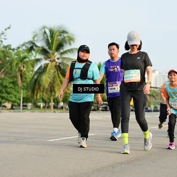 Runner Photo 8354191