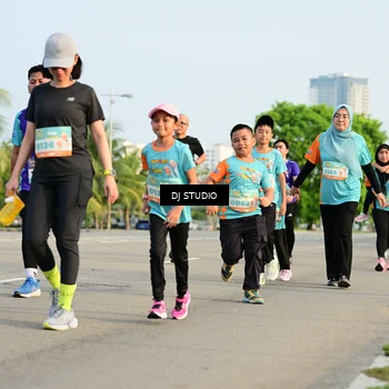 Runner Photo 8354198