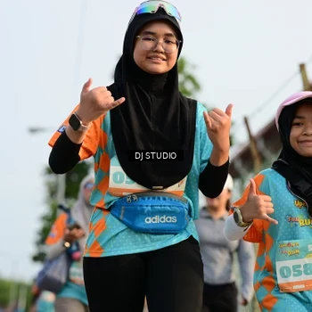 Runner Photo 8354203