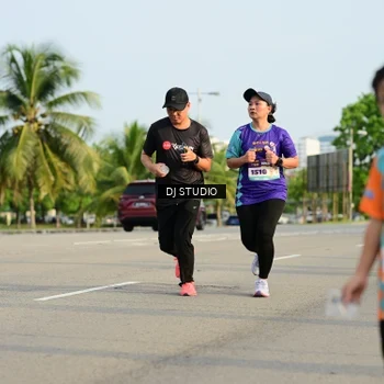 Runner Photo 8354227