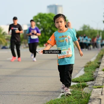 Runner Photo 8354229