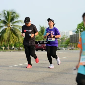 Runner Photo 8354236