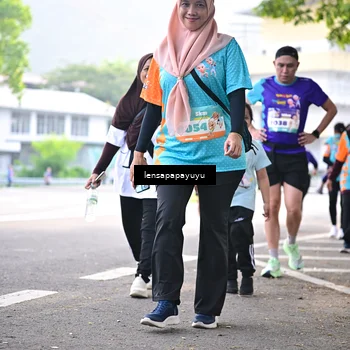 Runner Photo 8354247