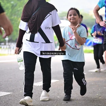 Runner Photo 8354259
