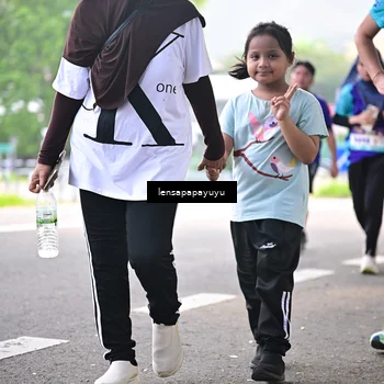 Runner Photo 8354276
