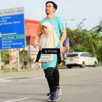 Runner Photo 8354303