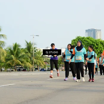 Runner Photo 8354313