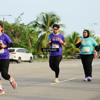 Runner Photo 8354325
